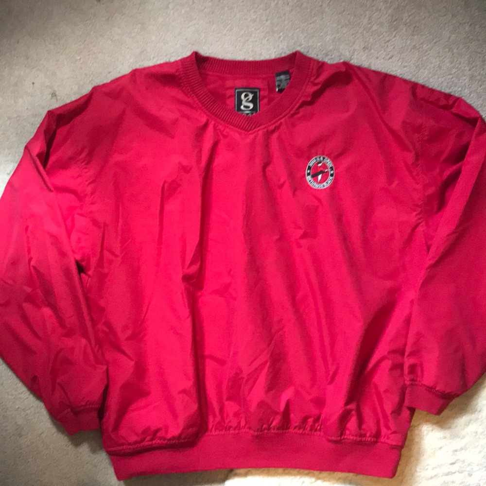 Wind and water resistant pull over